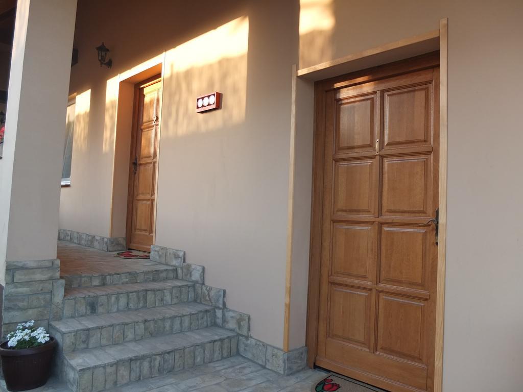 Country House Baranjski Tulipan Draz Exterior photo